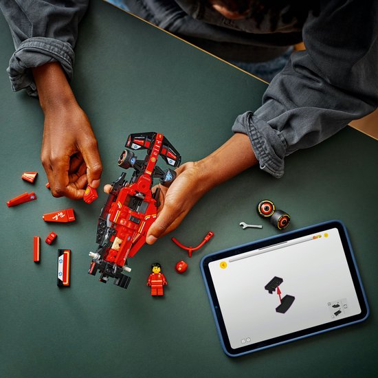 LEGO Ferrari Speed Champions SF-24